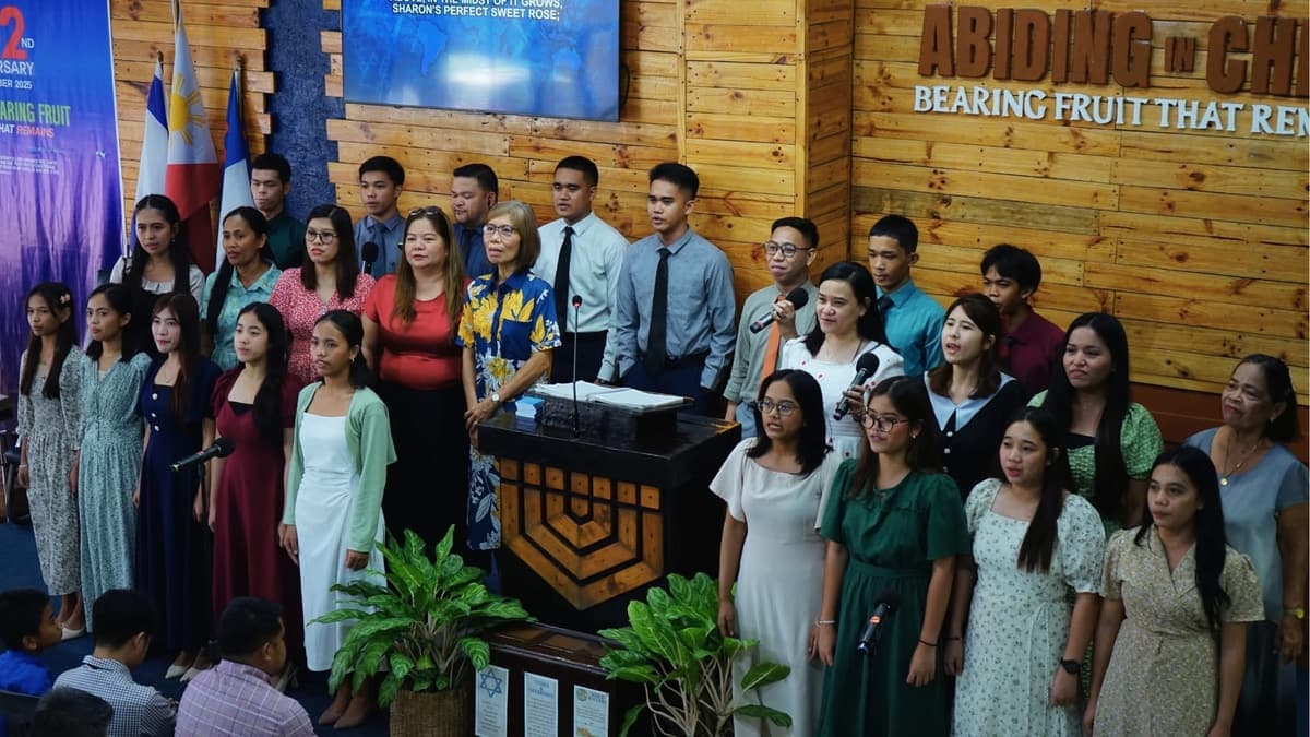 The choir under this year's theme, Abiding in Christ